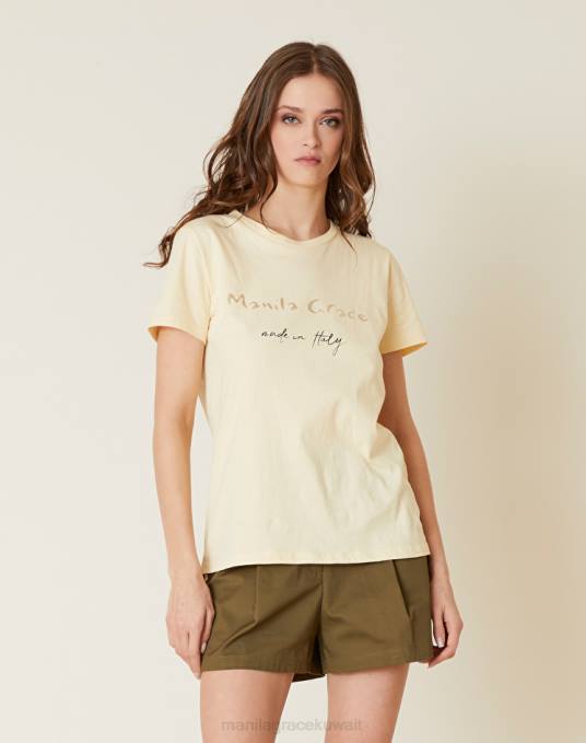 Manila Grace ملابس نحيف البيج الرملي تي شيرت بطبعة شعار ذهبي Z2TJ286