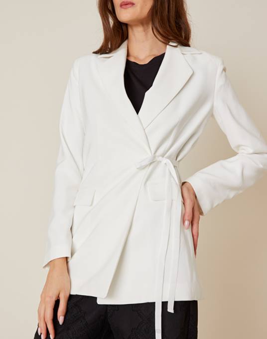 Manila Grace ملابس نحيف حليب ابيض سترة ملفوفة من مزيج الفيسكوز Z2TJ359