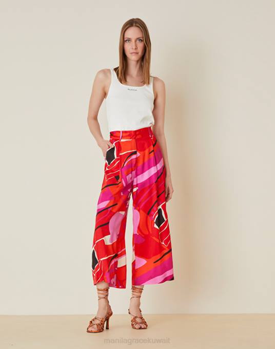 Manila Grace ملابس نحيف أحمر بنطال قصير بطبعة زهور Z2TJ381