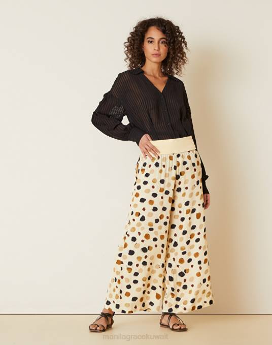 Manila Grace ملابس نحيف البيج الرملي بنطال قصير بطبعة نقاط Z2TJ394