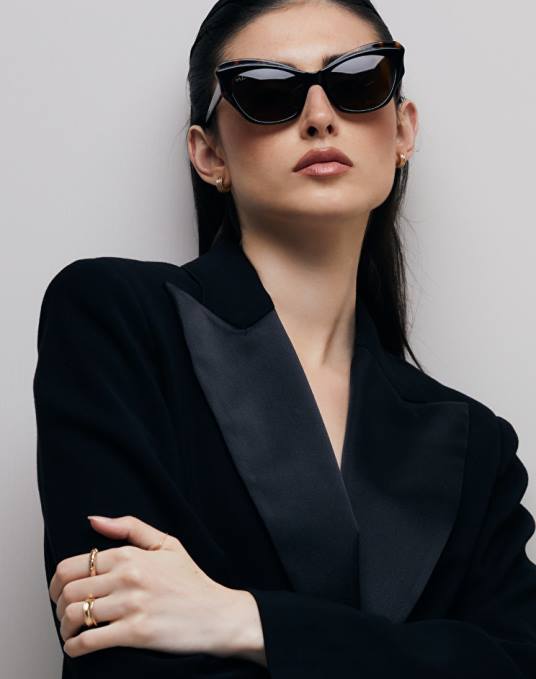 Manila Grace ملحق نحيف أسود/أفانا النظارات الشمسية عين القط Z2TJ591